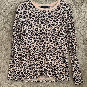 Leopard/cheetah long sleeve